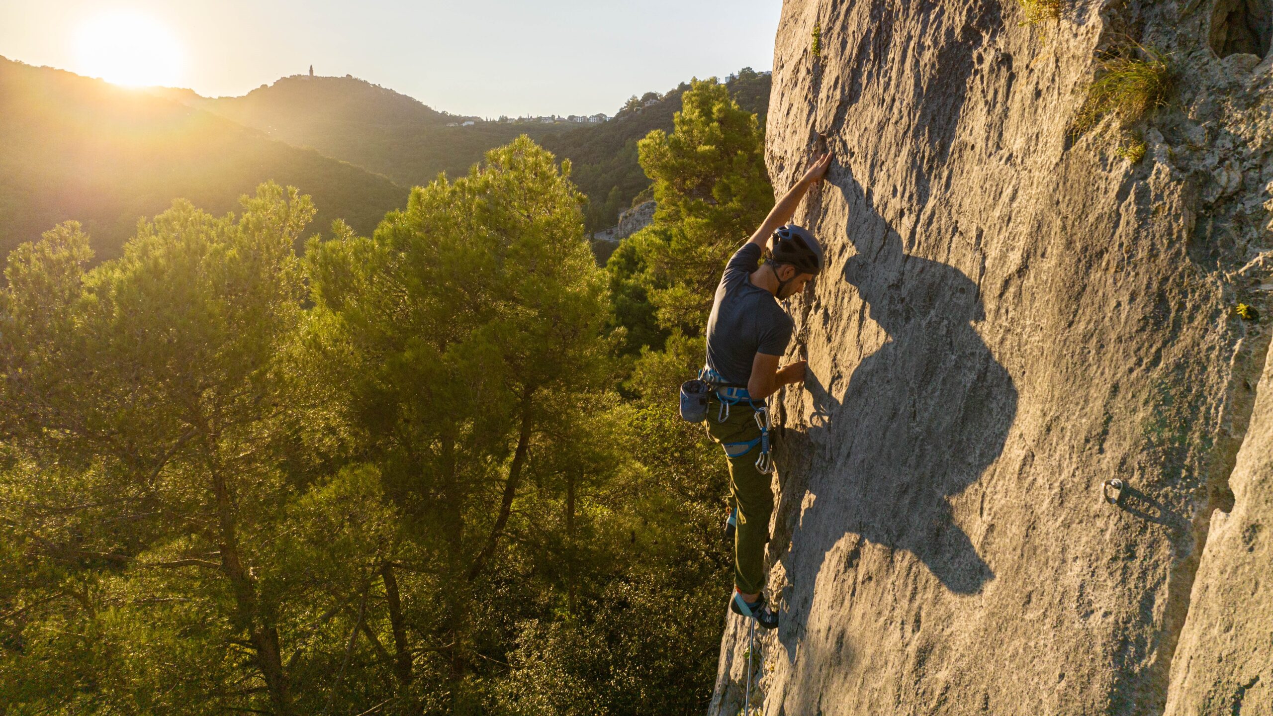 How to start rock climbing? Expert tips from Toni Jelenić!